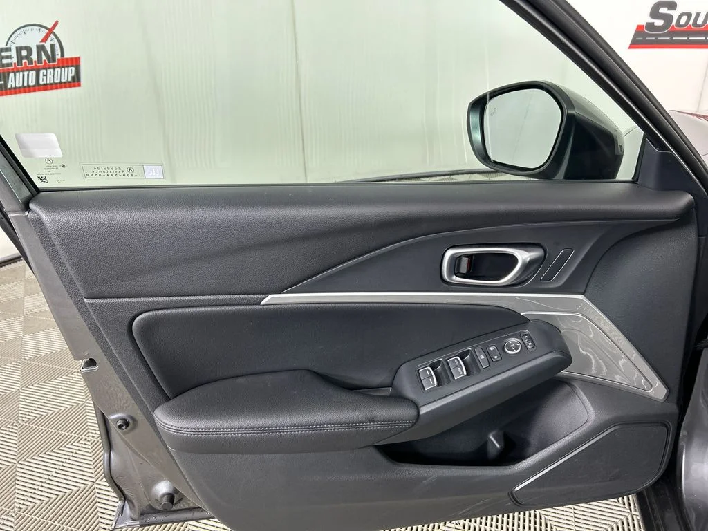 Certified Used 2023  Acura Base image 10