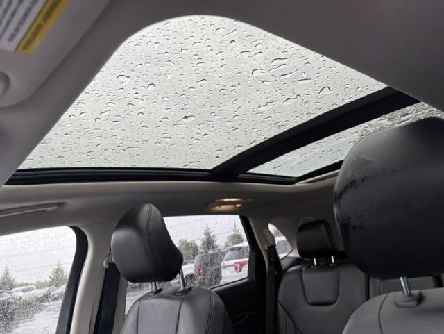 Used 2018 Blue Ford Titanium image 5