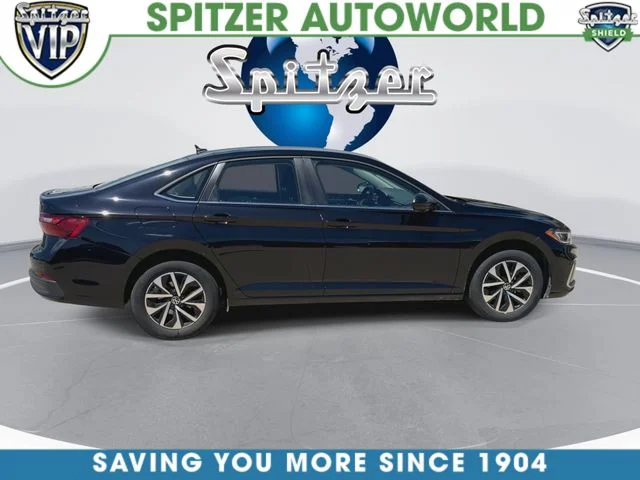 Certified Used 2025 Black Volkswagen 1.5T S image 10
