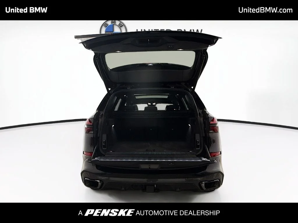 Certified Used 2024 Black Sapphire Metallic BMW xDrive40i image 14