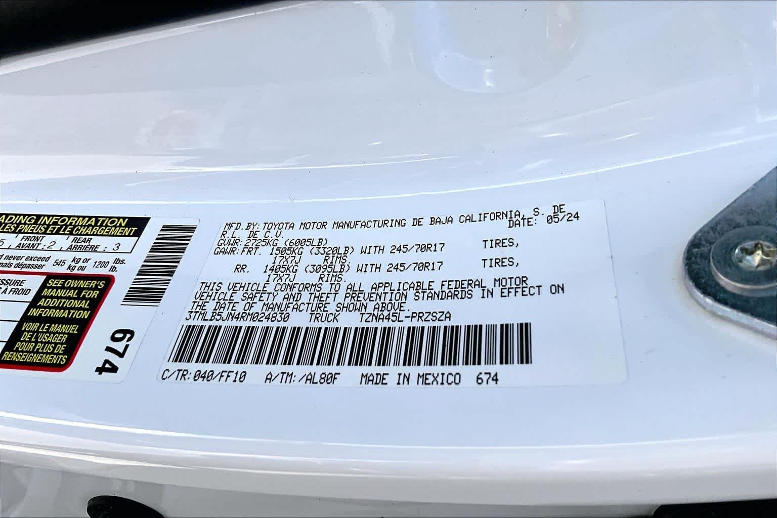 Used 2024 Ice Cap Toyota SR5 image 35