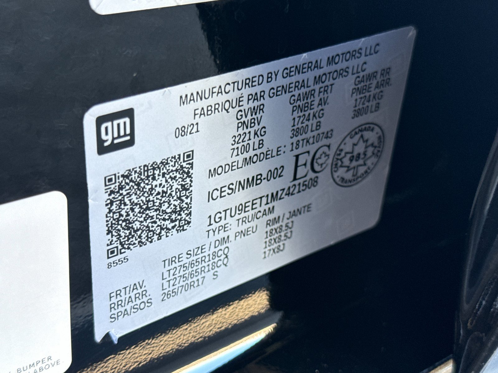 Used 2021  GMC AT4 image 24