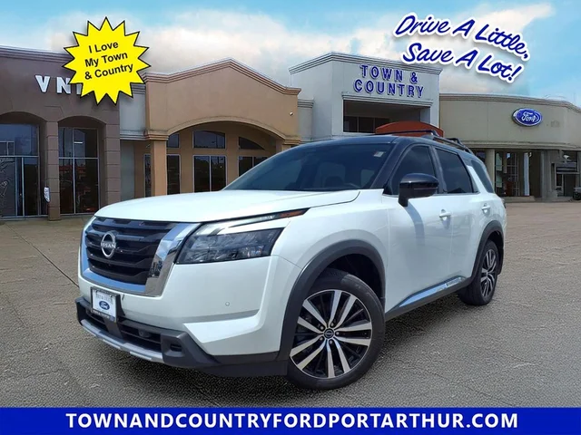 Pre-Owned 2025 Nissan Pathfinder Platinum