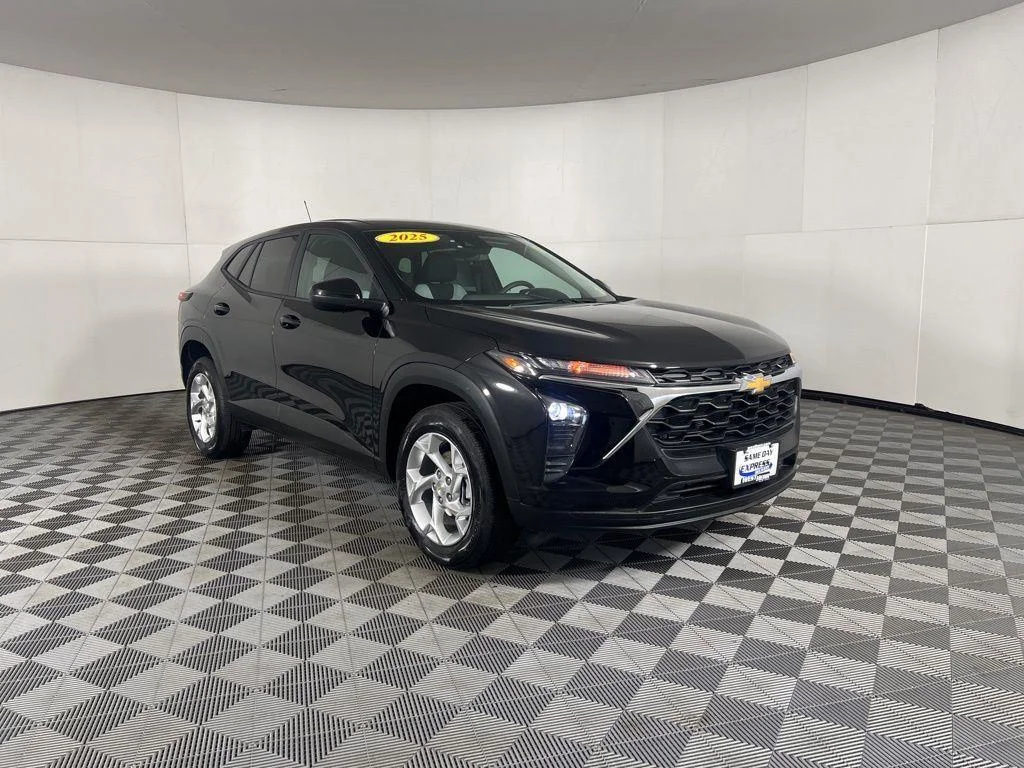 Used 2025 Black Metallic Chevrolet LS image 18