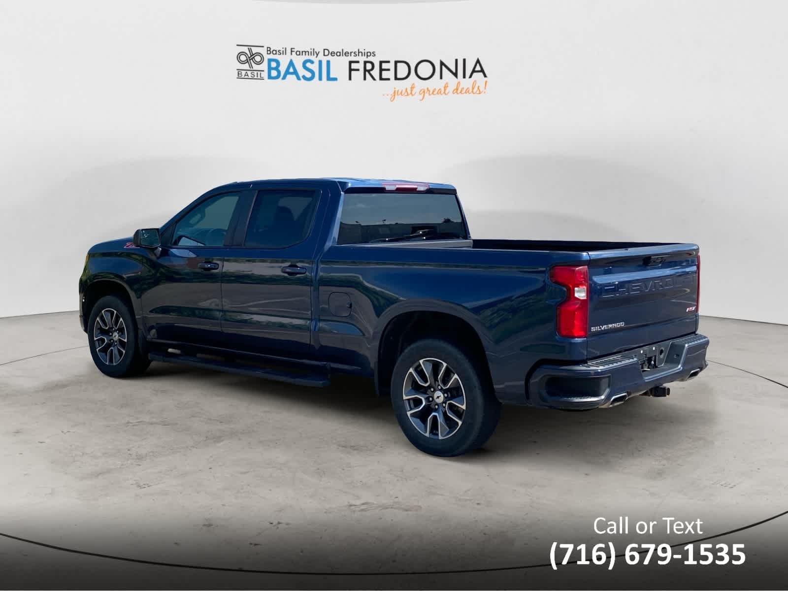 Used 2022 Northsky Blue Metallic Chevrolet RST image 3