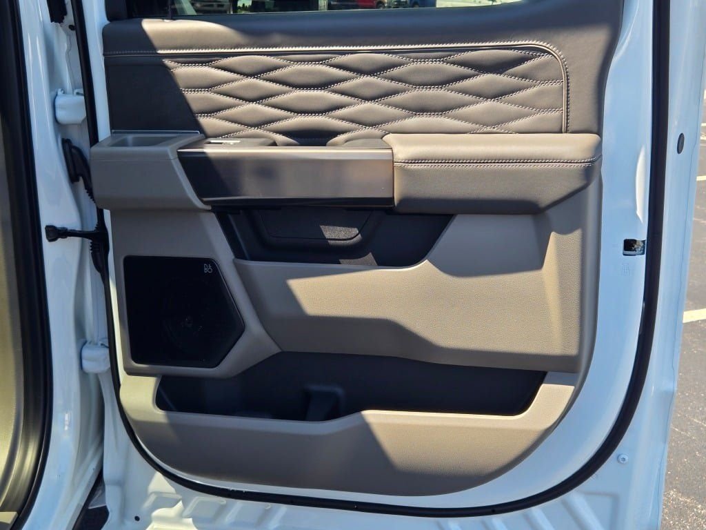 New 2026 Star White Metallic Tri-Coat Ford F-250® Platinum® image 11