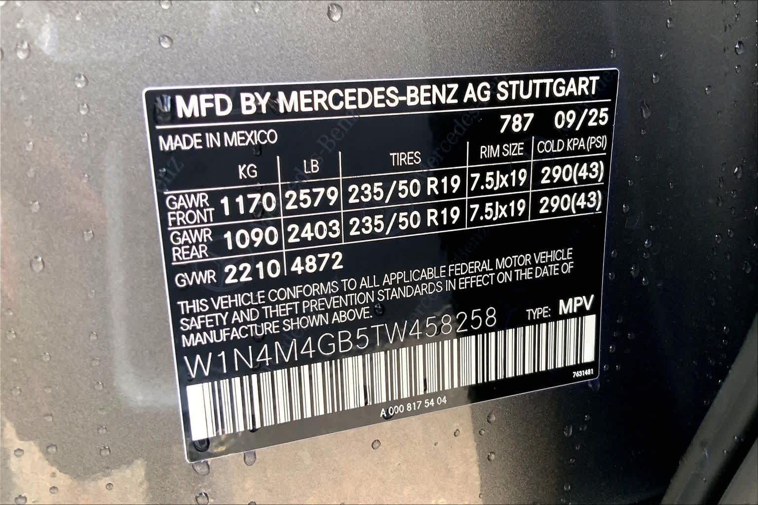 New 2026 Mountain Grey Metallic Mercedes-Benz GLB 250 image 15
