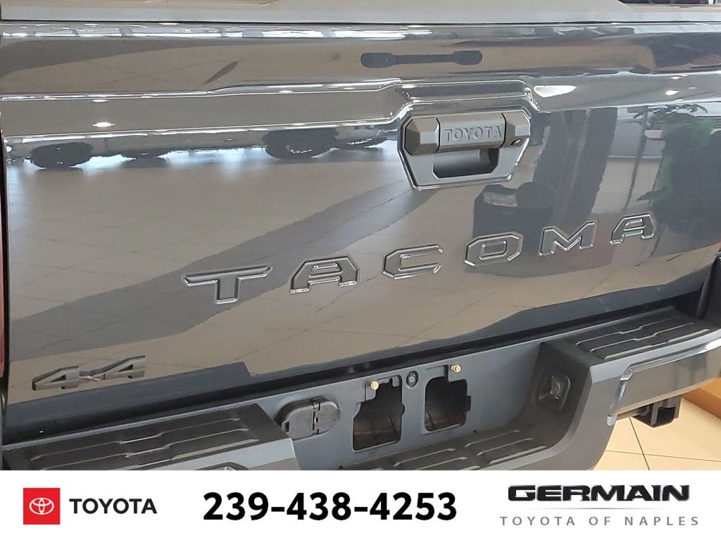 2026 Toyota Tacoma SR5 - Photo 15