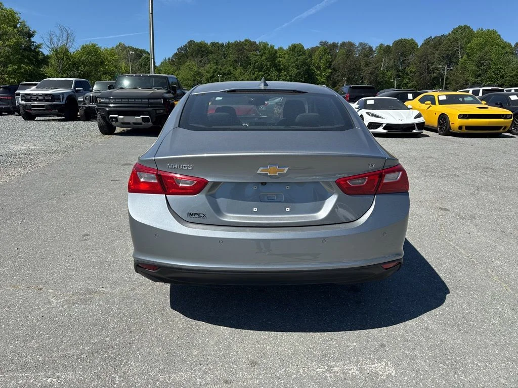 Used 2024 Gray Chevrolet LT image 4