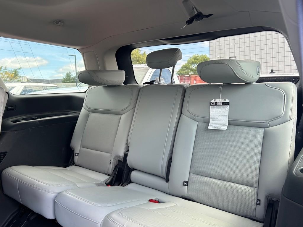 Used 2025 Black Ford Platinum image 21