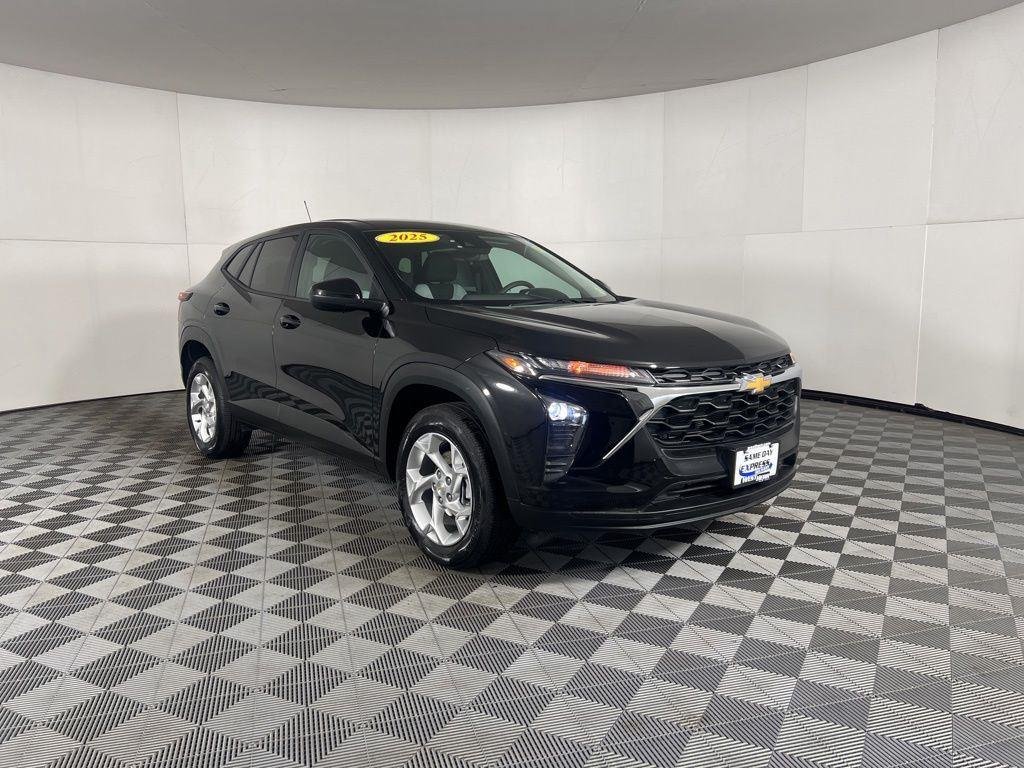 Used 2025 Black Metallic Chevrolet LS image 18