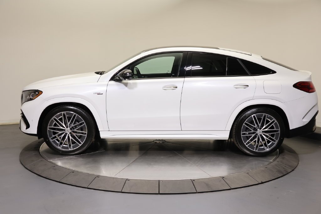 New 2027 MANUFAKTUR Moonlight White Metallic Mercedes-Benz  image 2