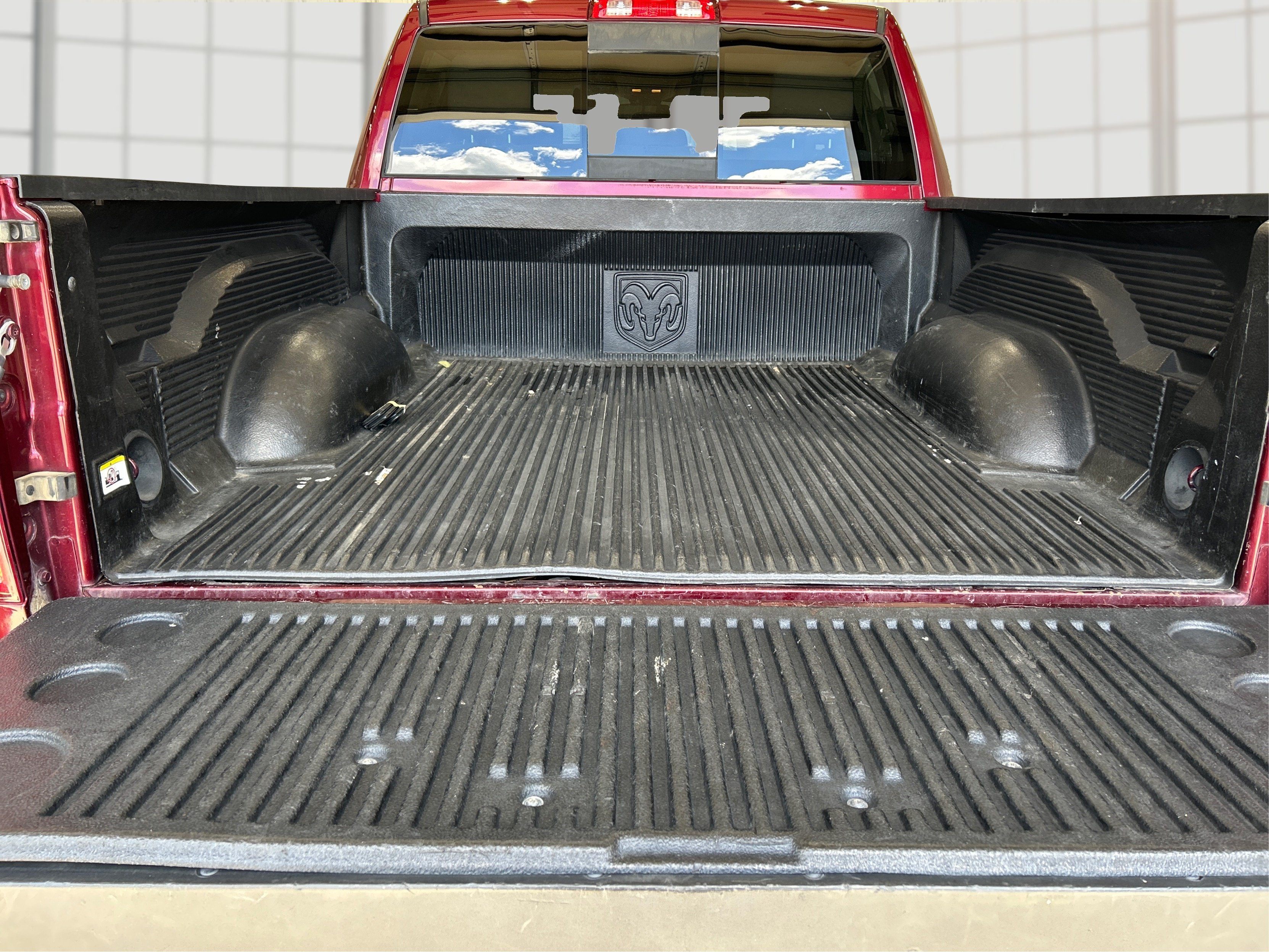Used 2019 Red Ram SLT image 12