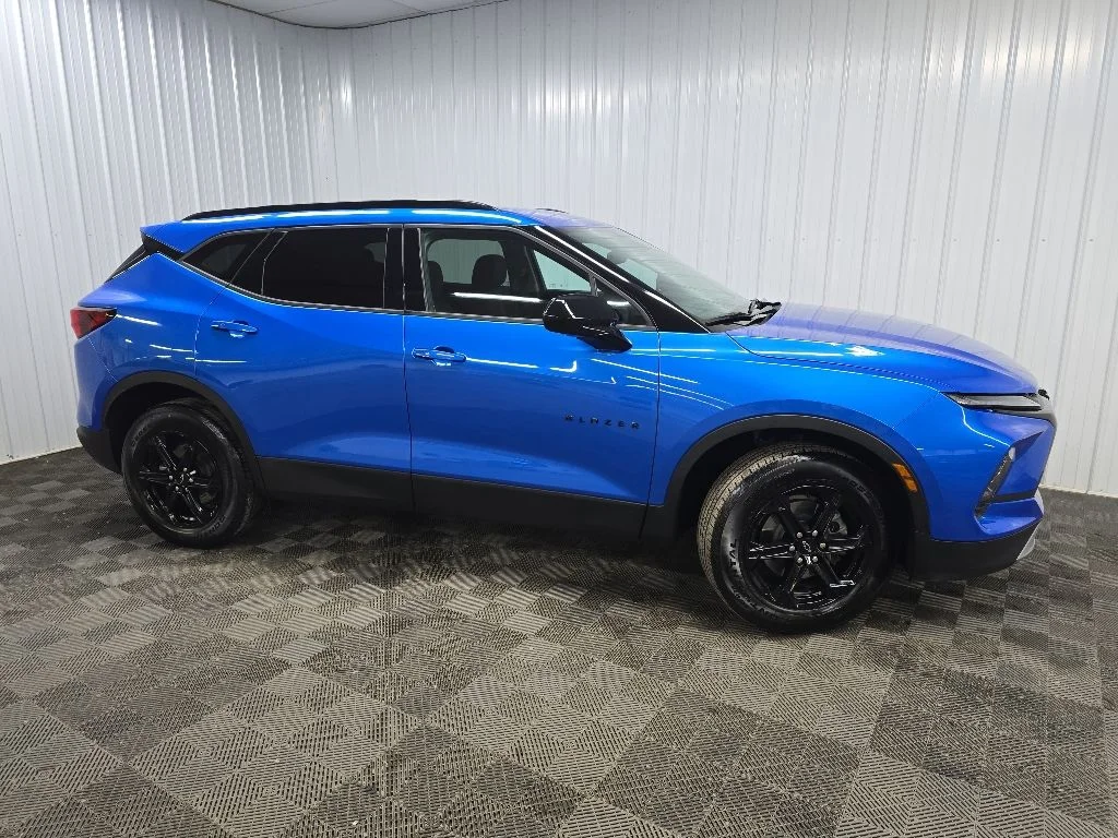 2024 Chevrolet Blazer 2.0T 2LT AWD's photo