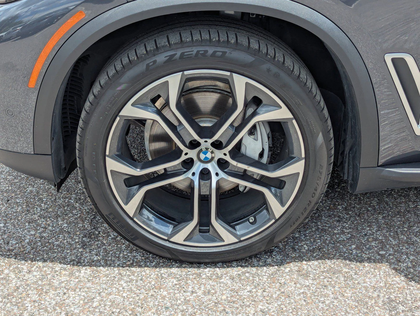 Used 2020 Arctic Grey Metallic BMW sDrive40i image 36