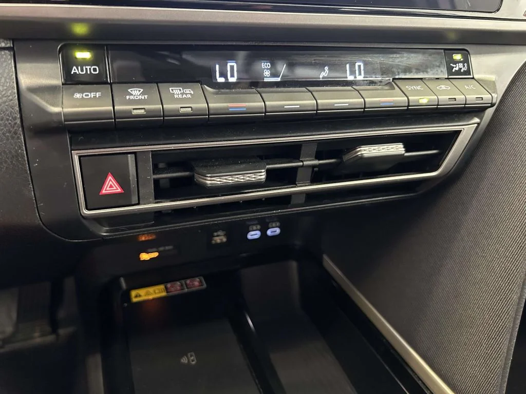 Certified Used 2025 Silver Toyota LE image 24