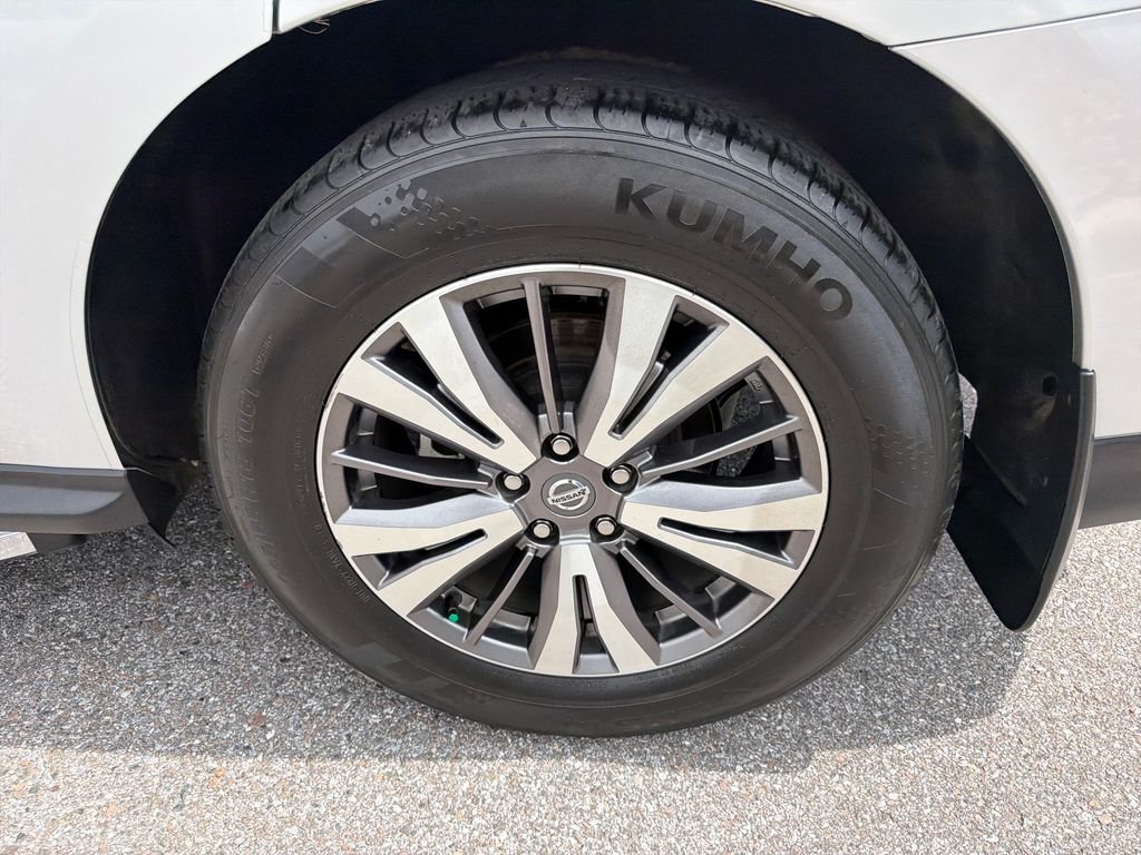 Used 2020 Silver Nissan SL image 53