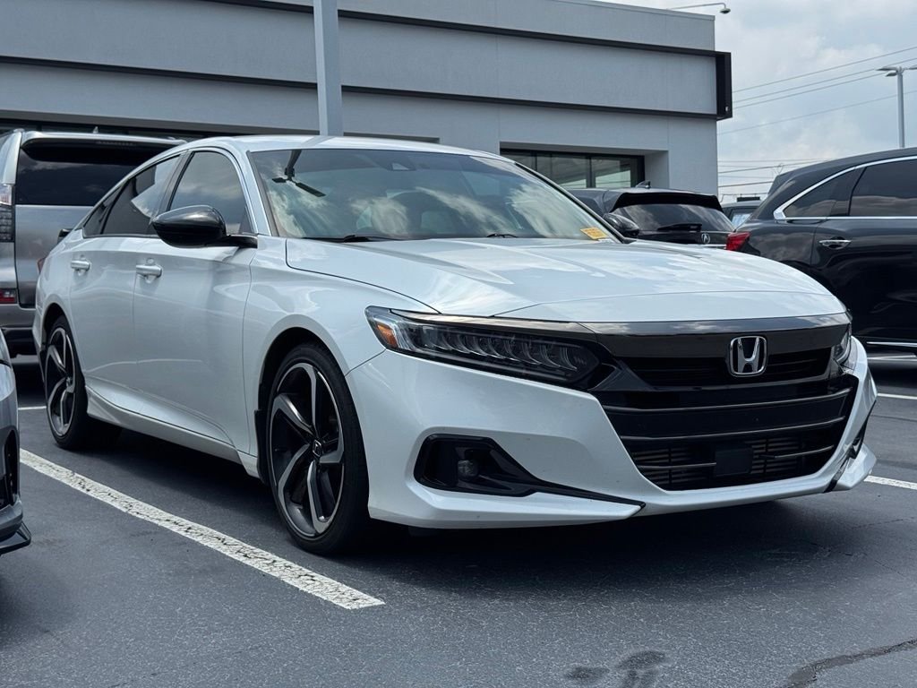 Used 2021  Honda Sport image 1