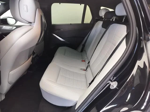New 2027 Black Sapphire Metallic BMW  image 19