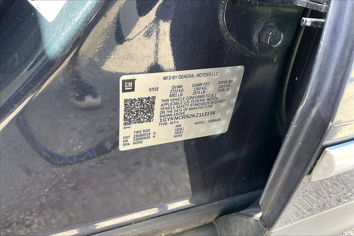 Used 2019 Blue Cadillac Luxury image 18