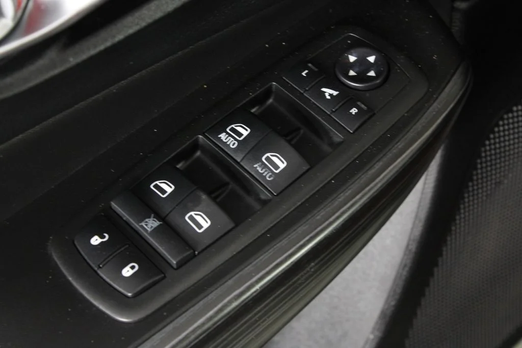 Used 2015 Red Jeep Limited image 22