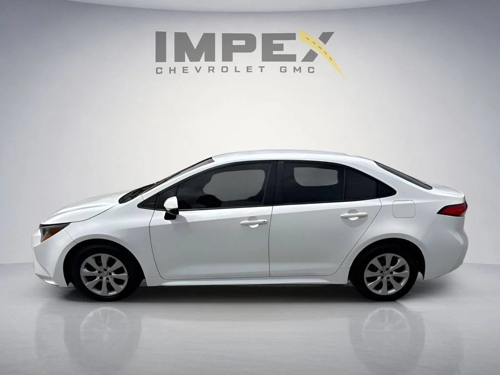 Used 2022 White Toyota LE image 2