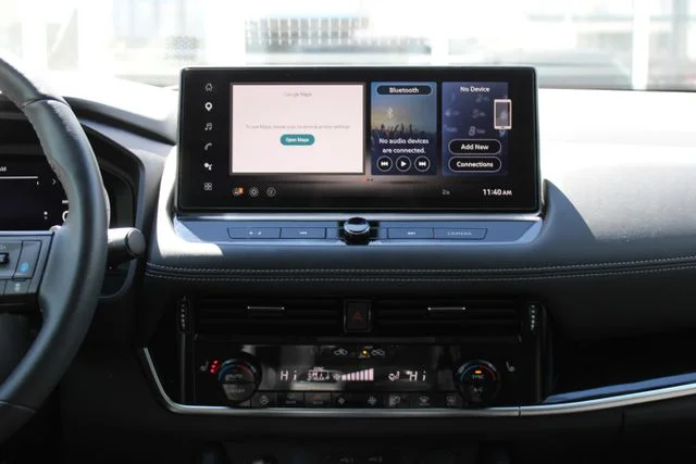 Used 2024 Black Nissan SL image 21
