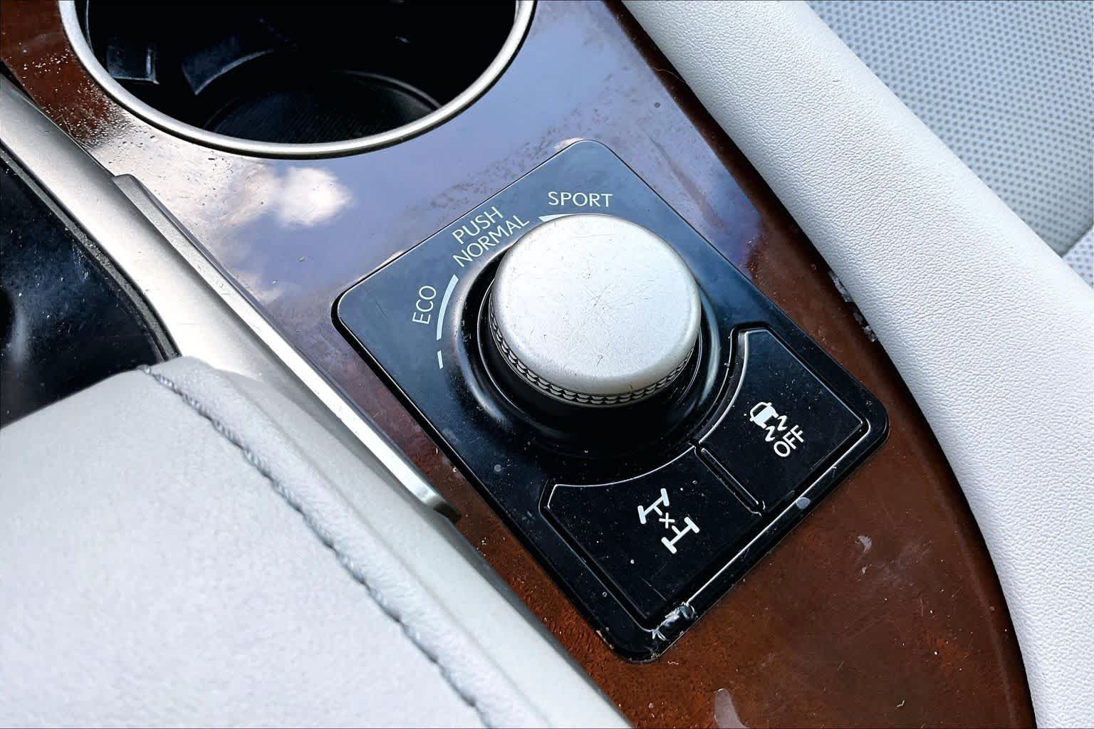 Used 2017 Obsidian Lexus  image 34