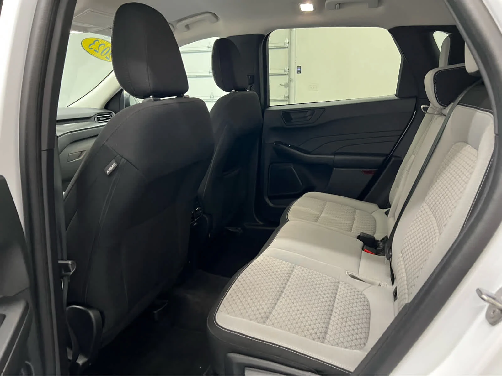 Used 2023 Oxford White Ford Active image 30