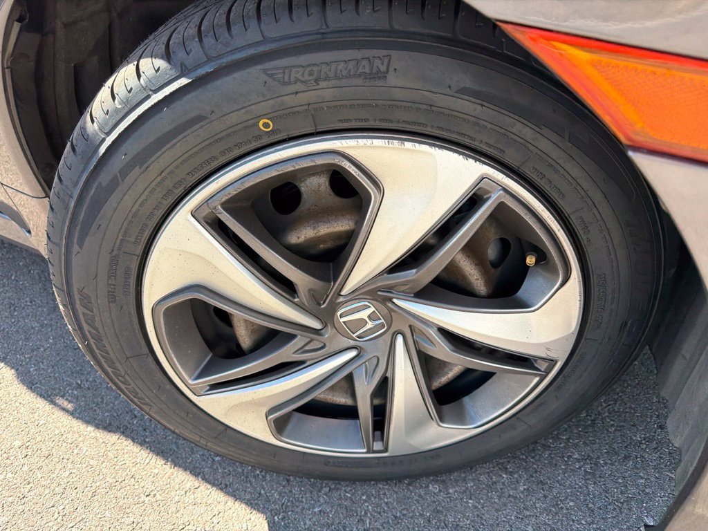 Used 2019 Gray Honda LX image 4