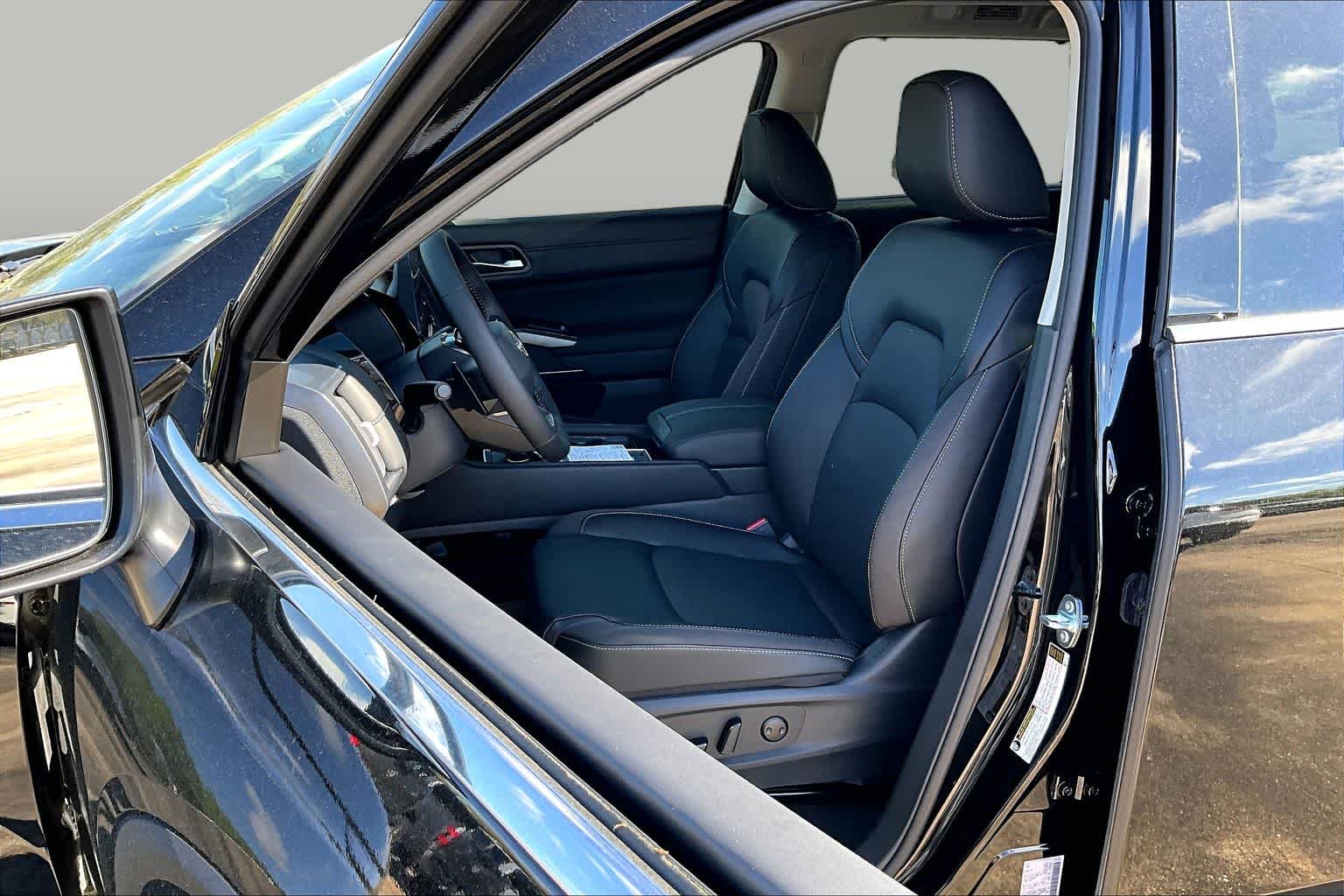 New 2026 Super Black Nissan SL image 17