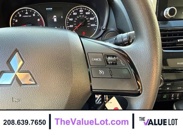 Used 2022  Mitsubishi LE image 25