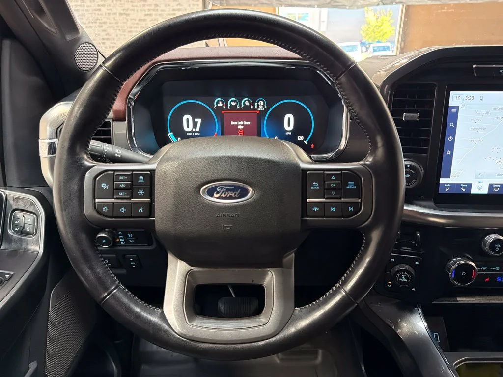 Used 2022 Agate Black Metallic Ford Lariat image 20