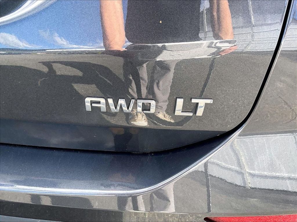 Used 2023 Iron Gray Metallic Chevrolet LT image 27