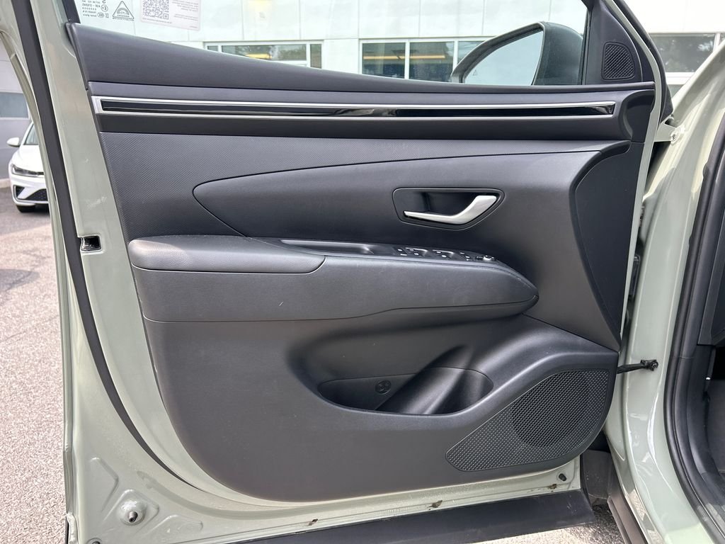 Used 2024 Green Hyundai SEL image 9