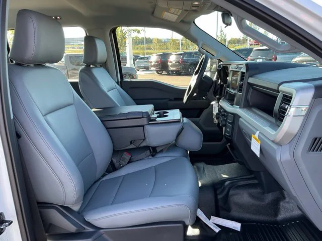 New 2027 Oxford White Ford F-350® XL image 27