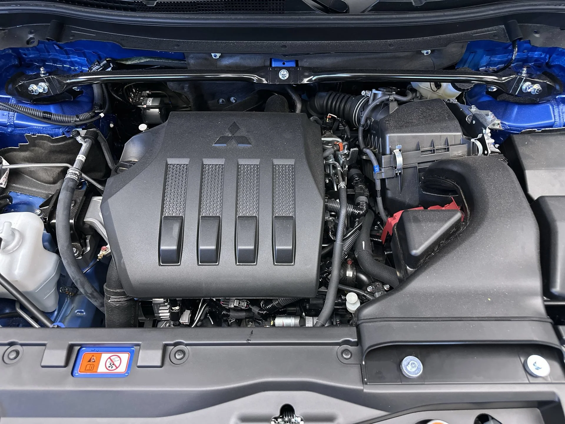 New 2026 Lightning Blue Metallic Mitsubishi SE 1.5T S-AWC image 26