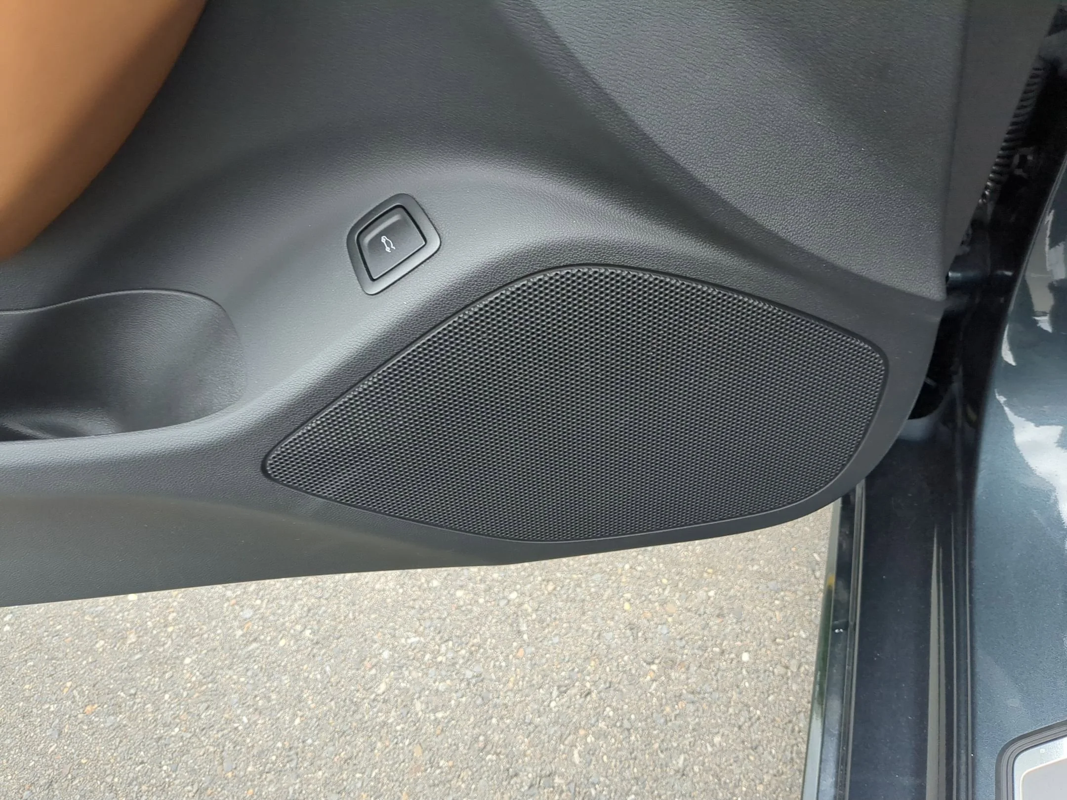 Used 2021 Shadow Metallic Cadillac V-Series image 23