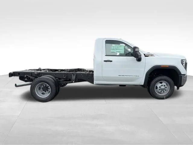 New 2026 Summit White GMC Pro image 6