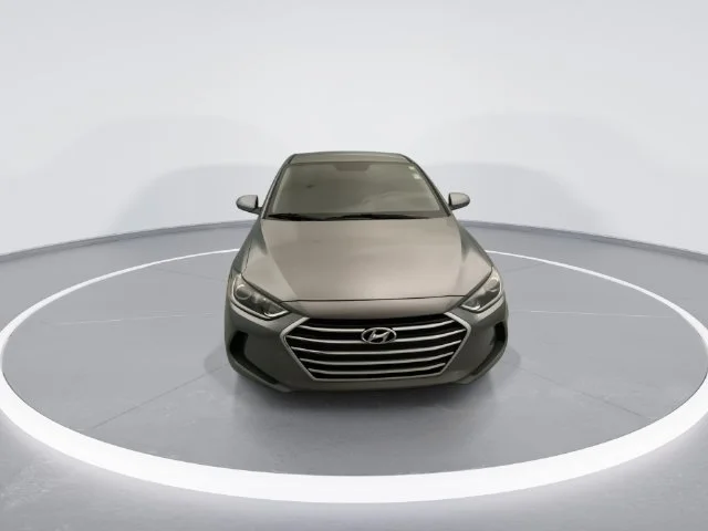 Used 2017 Gray Hyundai SE image 9