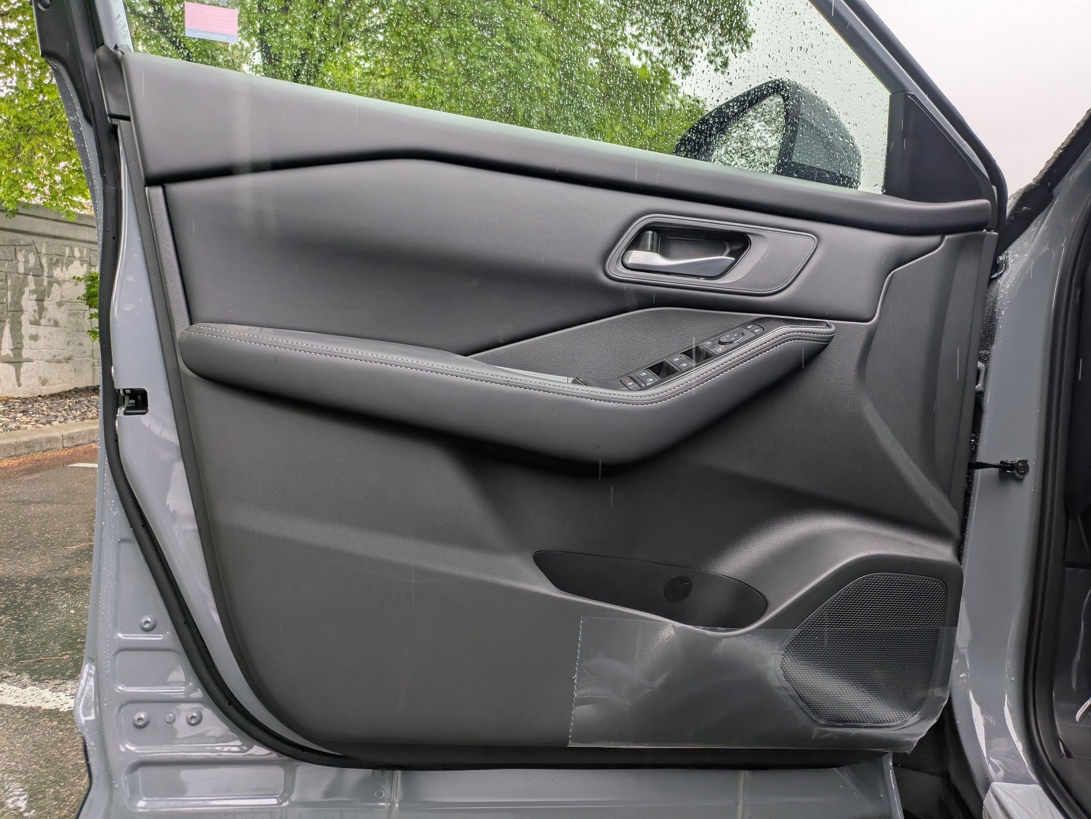 New 2026 Boulder Gray Pearl Nissan SV image 10
