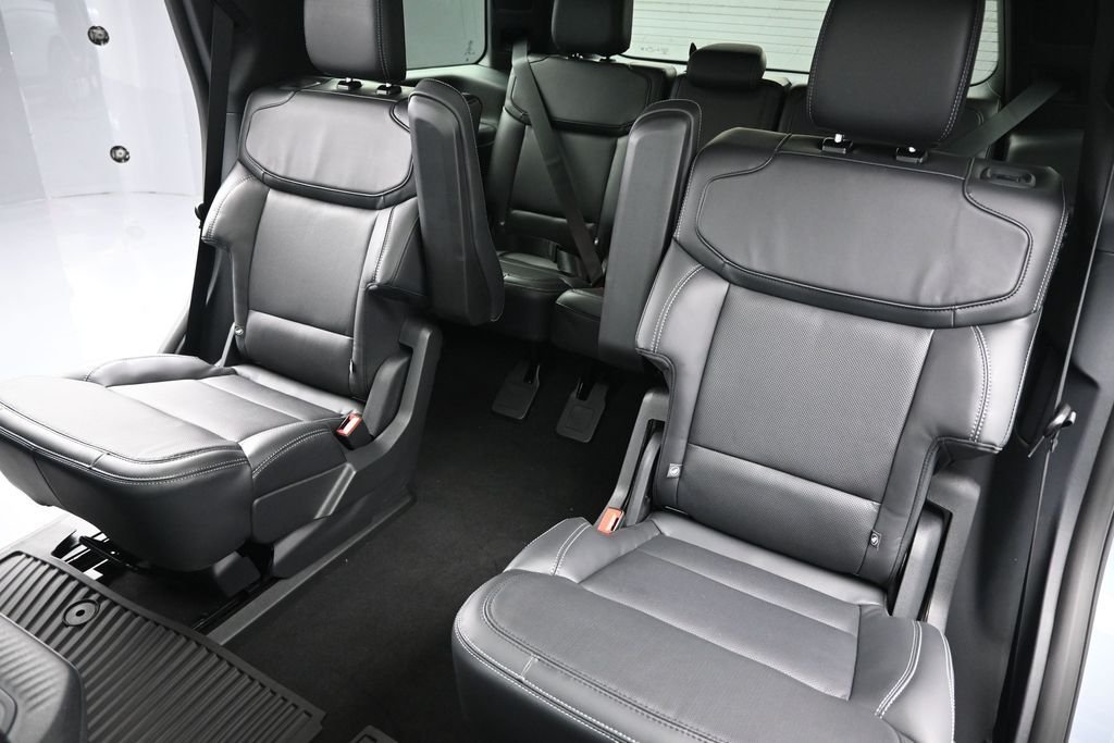 New 2026 Glacier Gray Metallic Tri-Coat Ford Platinum image 21