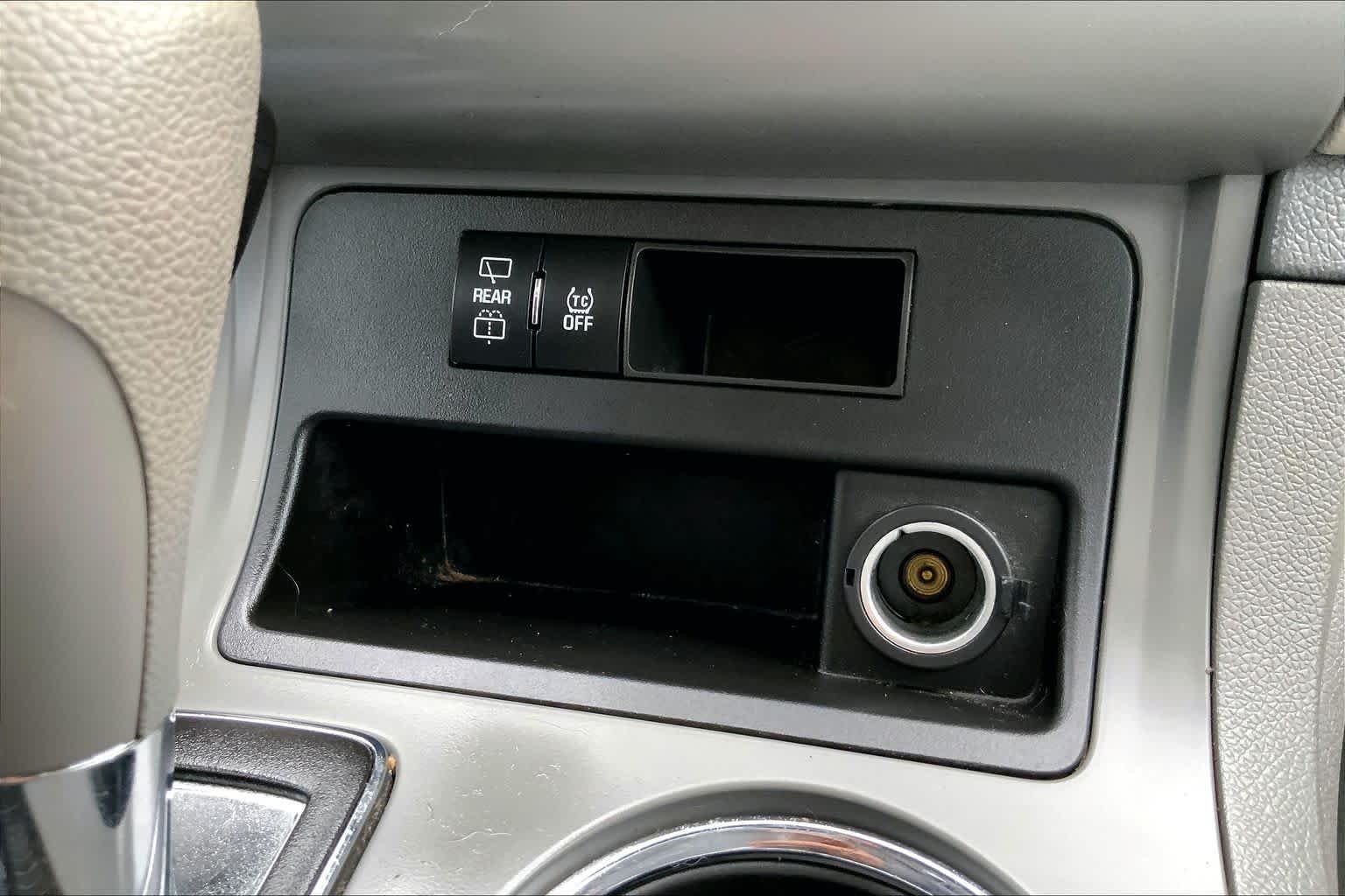 Used 2013  Chevrolet LS image 33
