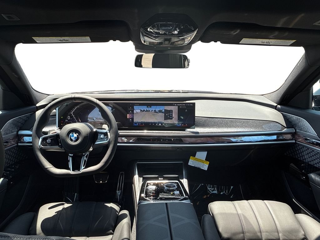 2025 BMW 7 Series 760i - Photo 19