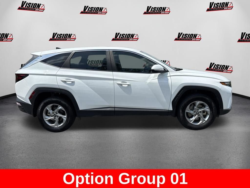 Used 2023 White Hyundai SE image 4