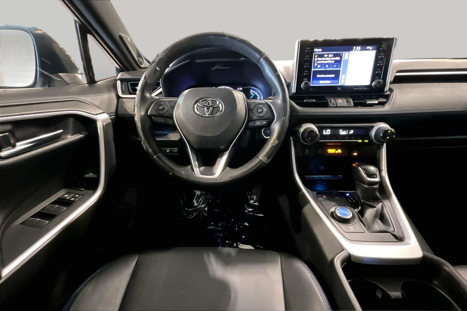 Used 2021 Blizzard Pearl/Midnight Black Metallic Toyota Hybrid XSE image 6