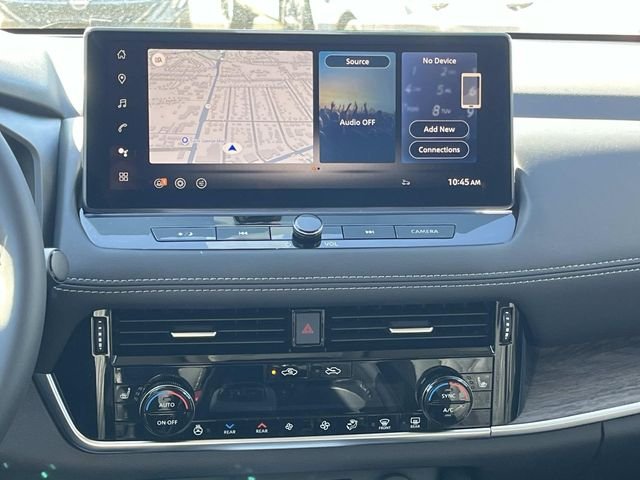 New 2026 Champagne Silver Metallic / Super Black Two-tone Nissan Platinum image 17
