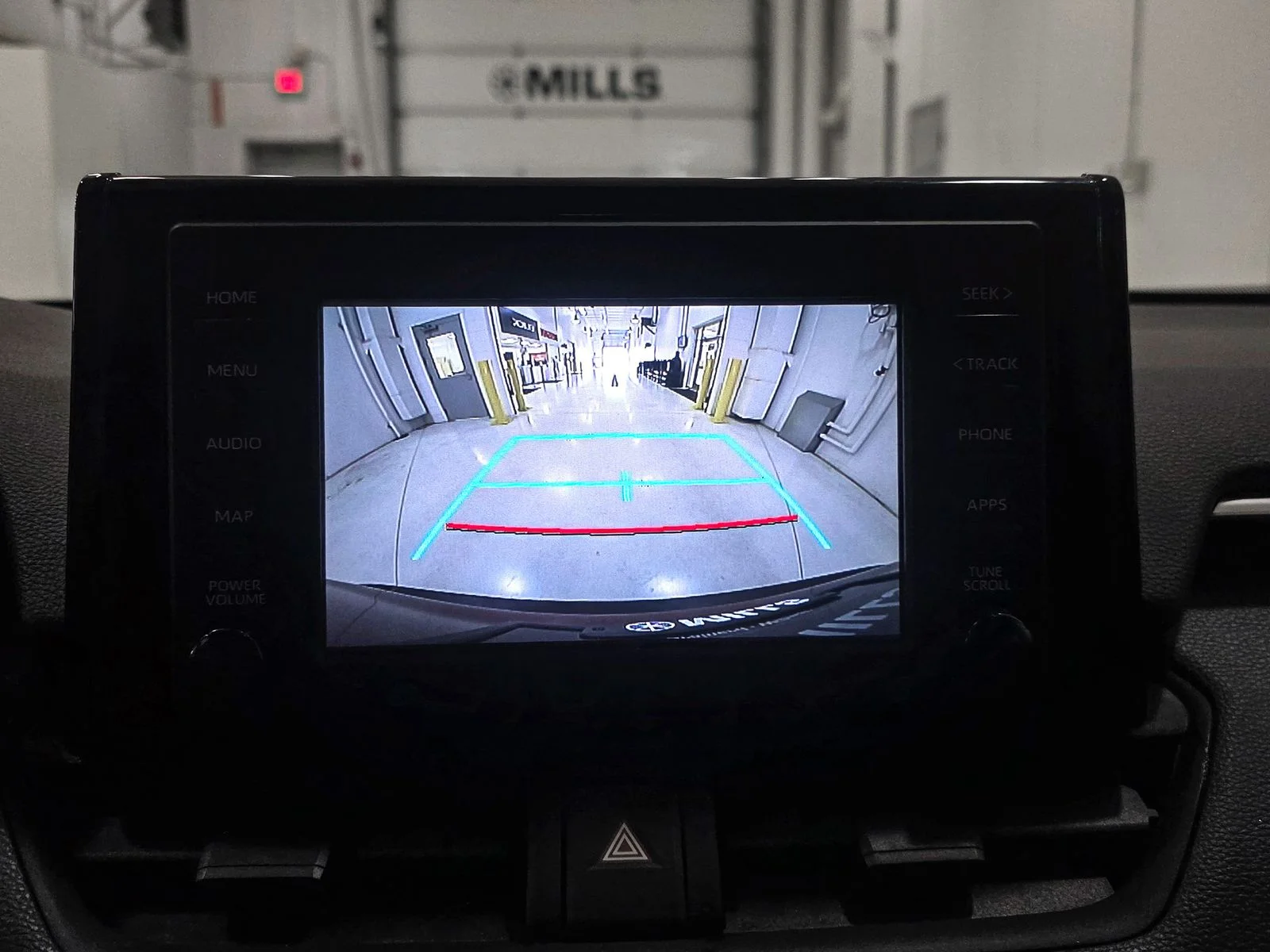 Certified Used 2019 Pearl Toyota LE image 36