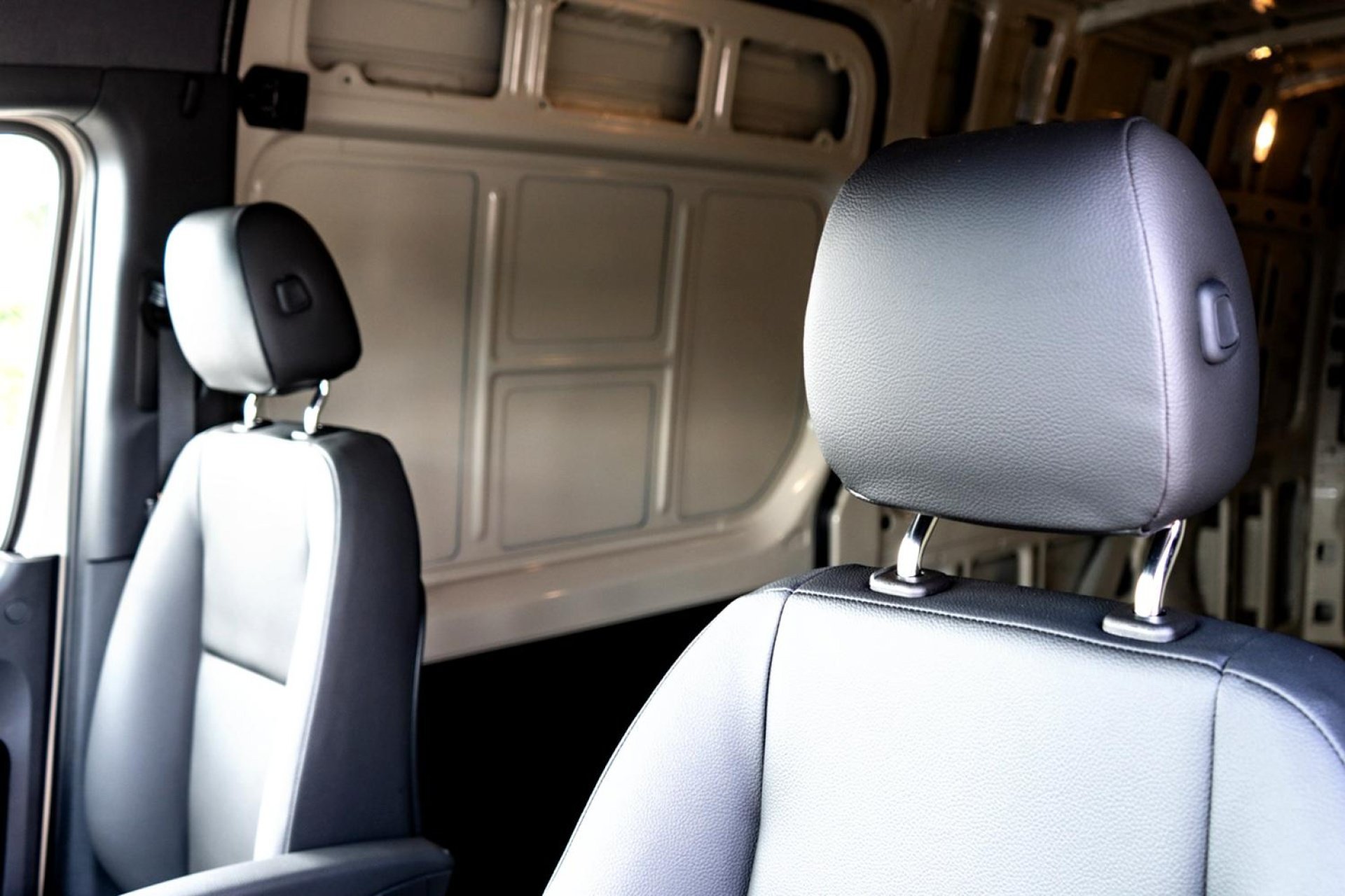 New 2025 Pebble+Gray Mercedes-Benz Cargo 170 WB image 41