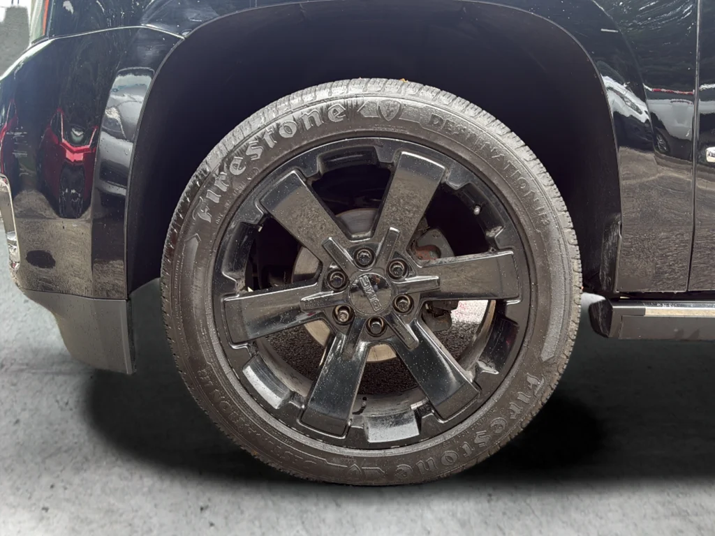 Used 2020 Black GMC Denali image 35